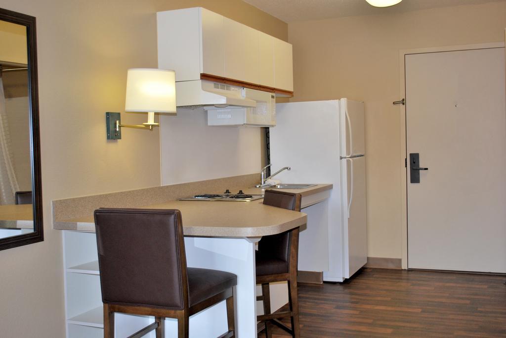 Auburn Hills Extended Stay Inn Exteriör bild