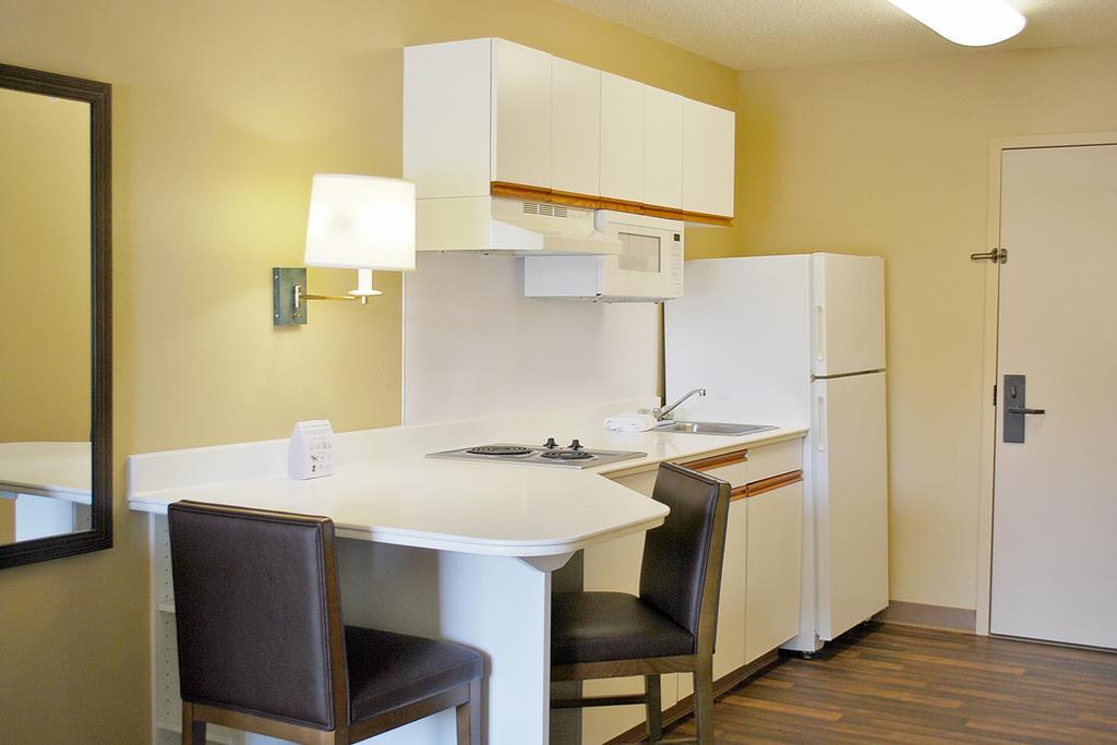 Auburn Hills Extended Stay Inn Exteriör bild