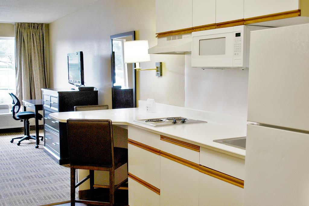 Auburn Hills Extended Stay Inn Exteriör bild